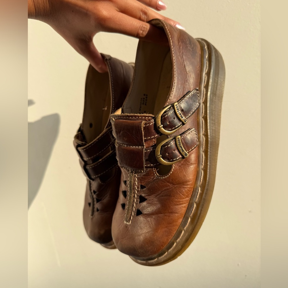 Vintage 90s doc marten shoes